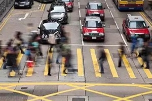 車輛右轉彎時不注意這些！兩本駕照都不夠扣，老司機都會犯錯！