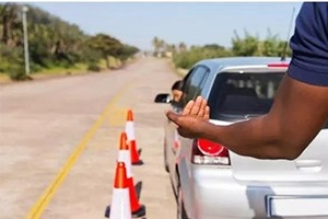 倒車時怎么判斷距離？老司機教你幾招