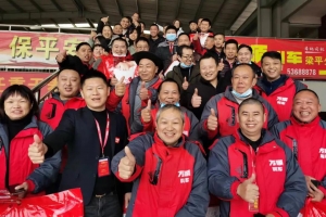 春運(yùn)，萬順叫車司機(jī)在暖心服務(wù)中感受別樣年味